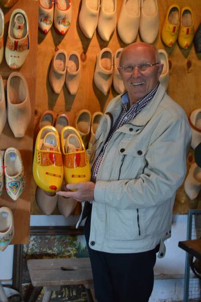 Soll ich die Holzschuhe kaufen