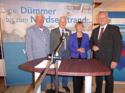 Foto mit dem Festredner Bjrn Tmmler